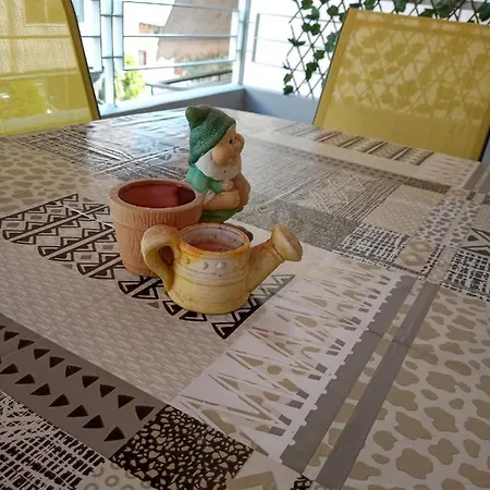 Metro-central Beachside Apartment Athens