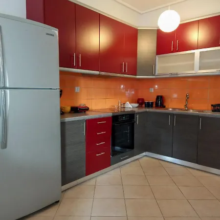 Metro-central Beachside Apartment