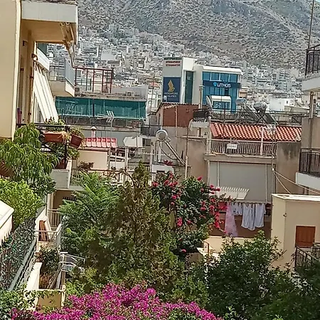 ιδανικό δίπλα στο μετρό, ανάμεσα στο κέντρο και τη παραλία Διαμέρισμα *